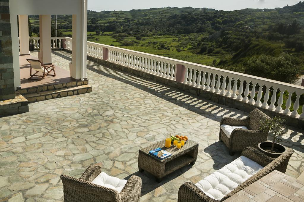 Villa Athinais Lixouri Extérieur photo